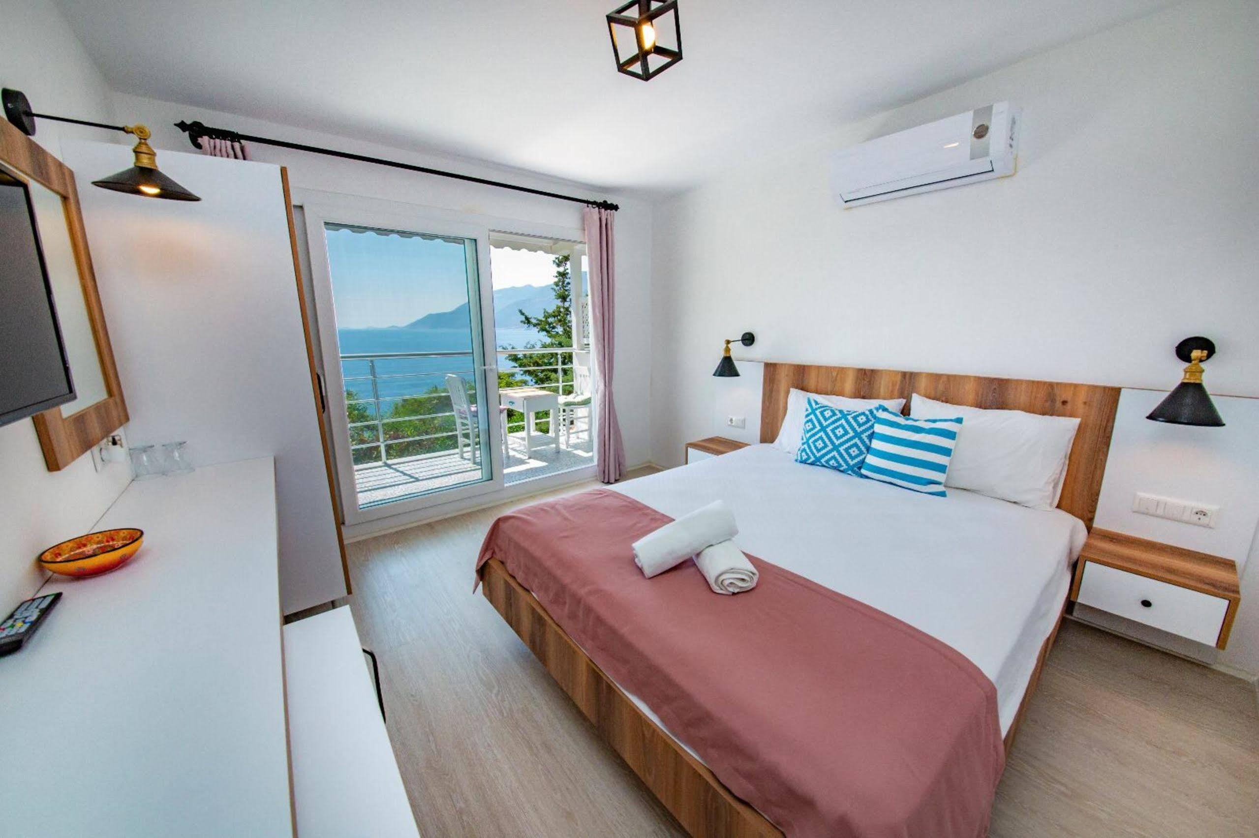 Otel Arpia 2*